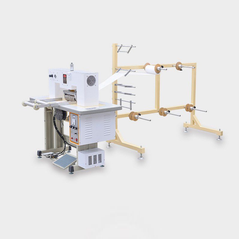 Semi-automatic 3M mask body machine